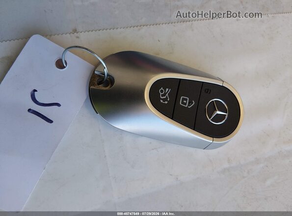 W1KAF4HB3SR250563 2025 MERCEDES-BENZ C-CLASS Белый Вид панели приборов
