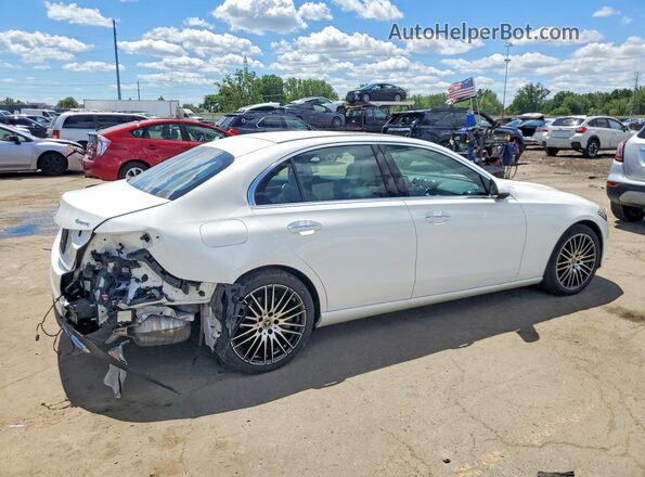 W1KAF4HB4PR148194 2023 MERCEDES-BENZ C White Trasero derecho