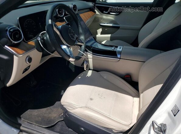 W1KAF4HB4PR148194 2023 MERCEDES-BENZ C White Vista interior delantera