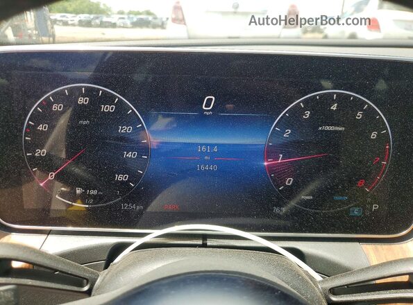 W1KAF4HB4PR148194 2023 MERCEDES-BENZ C White Vista del cuadro de instrumentos