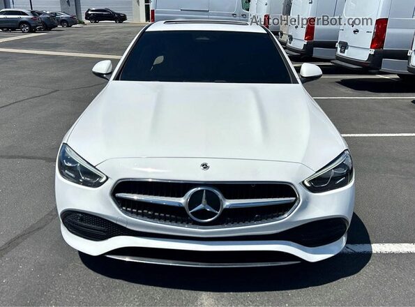 W1KAF4HB5RR172944 2024 MERCEDES-BENZ C White Widok wnętrza z tyłu