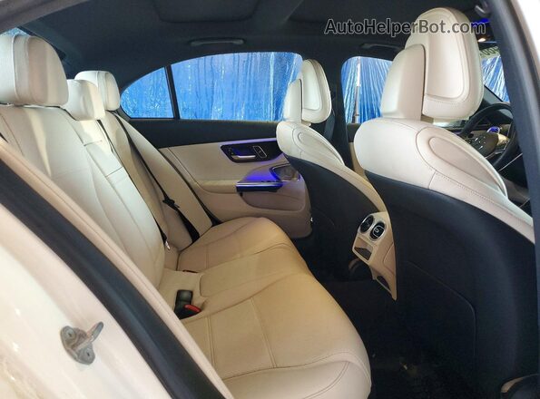 W1KAF4HB7NR015376 2022 MERCEDES-BENZ C Белый Вид задних сидений
