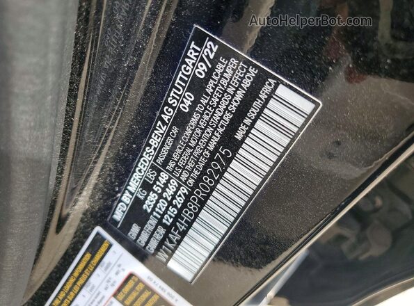 W1KAF4HB8PR082975 2023 MERCEDES-BENZ C Black Vista del compartimento del motor