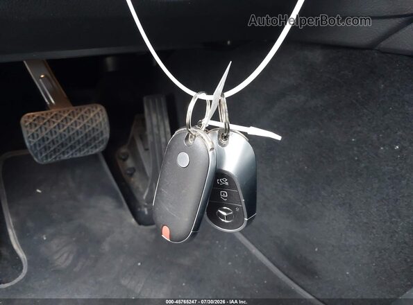 W1KAF4HB8RR188233 2024 MERCEDES-BENZ C-CLASS Black Առջևի վահանակի տեսք