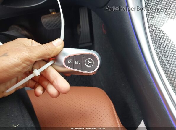 W1KAF4HBXNR062756 2022 MERCEDES-BENZ C-CLASS Red Widok z tyłu