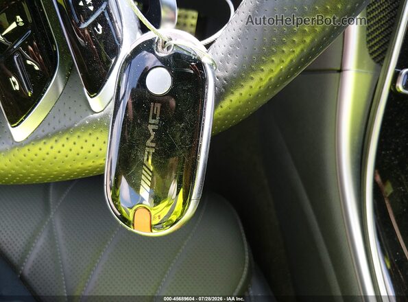 W1KAF8AB3RR235752 2024 MERCEDES-BENZ AMG C 63 Black წინა პანელის ხედი