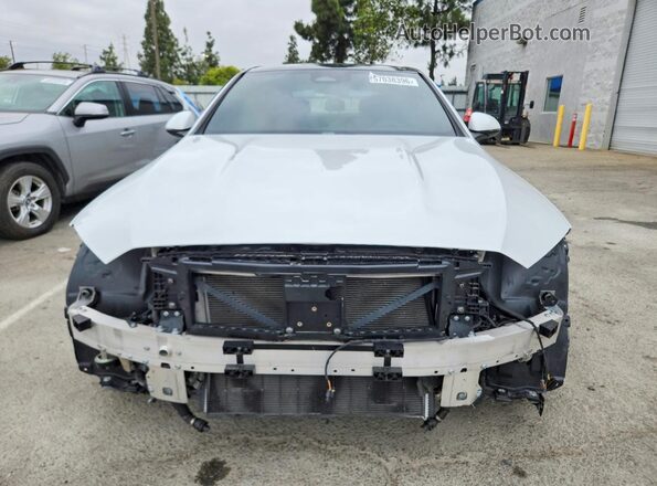 W1KAF8HB4PR122914 2023 MERCEDES-BENZ C Белый Вид спереди