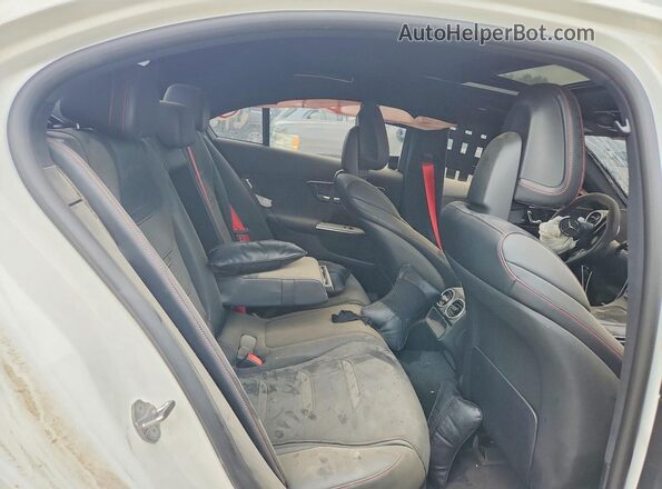W1KAF8HB7PR101247 2023 MERCEDES-BENZ C White უკანა სავარძლების ხედი