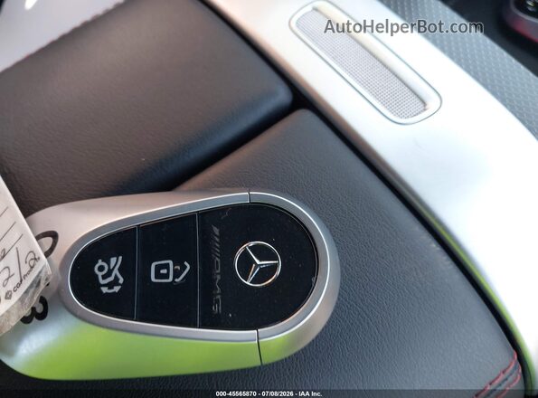W1KAF8HB9PR118566 2023 MERCEDES-BENZ AMG C 43 Серебряный Вид панели приборов