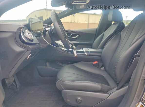 W1KEG1CB5RF043057 2024 MERCEDES-BENZ EQE Silver Vista interior delantera