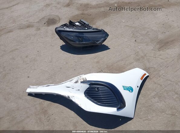 W1KEG2BB8RF059230 2024 MERCEDES-BENZ EQE 350+ White Առջևի վահանակի տեսք