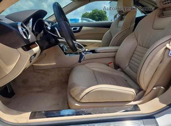W1KJK7DA7LF061671 2020 MERCEDES-BENZ SL White Widok wnętrza z przodu