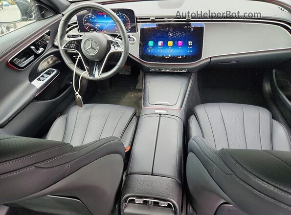 W1KLF6BB3SA107320 2025 MERCEDES-BENZ E Black Dashboard view