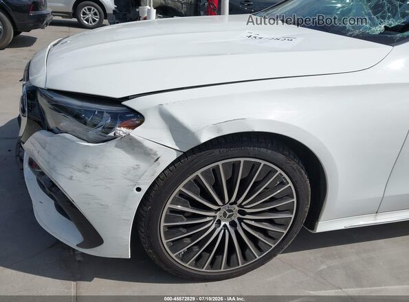 W1KLF6BB8SA120189 2025 MERCEDES-BENZ E-CLASS White Widok wnętrza z tyłu