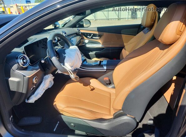 W1KMJ4HB1RF025257 2024 MERCEDES-BENZ CLE Gray Front interior view