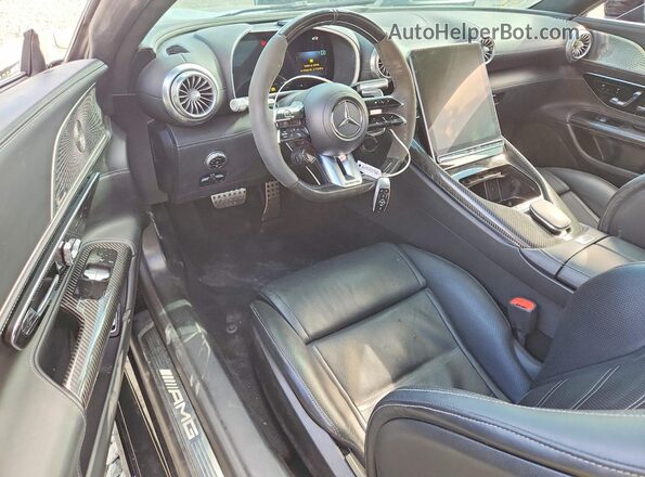 W1KRJ7JB3RF002192 2024 MERCEDES-BENZ AMG Black Dashboard view