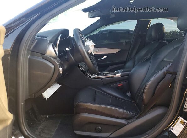W1KWF8DB5MR637556 2021 MERCEDES-BENZ C Black Vista interior delantera