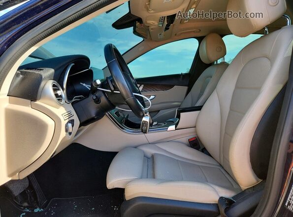 W1KWF8EB0MR609470 2021 MERCEDES-BENZ C Black Vista interior delantera