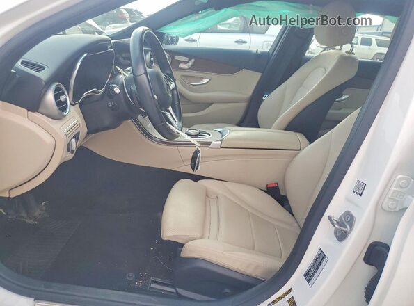 W1KWF8EB6MR611224 2021 MERCEDES-BENZ C Белый Вид салона спереди