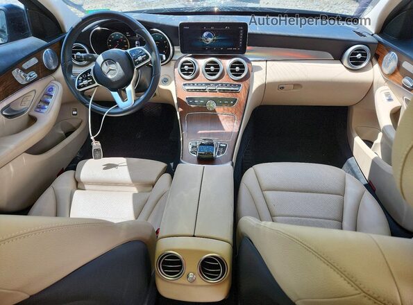 W1KWF8EB9LR597561 2020 MERCEDES-BENZ C Black Widok deski rozdzielczej