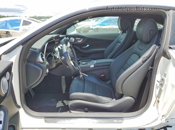 W1KWJ8EB8NG112792 2022 MERCEDES-BENZ C Белый Вид салона спереди
