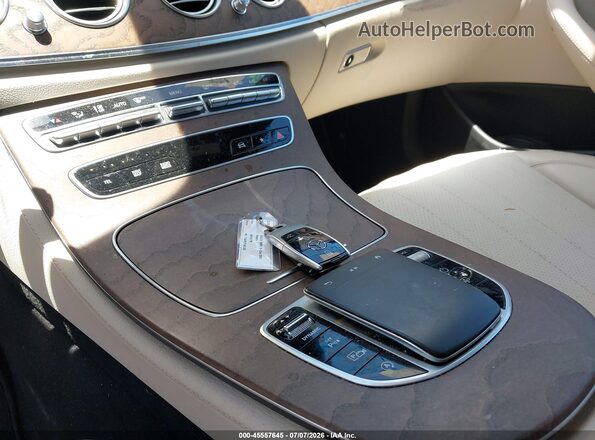 W1KZF8DB4MA975025 2021 MERCEDES-BENZ E-CLASS White Вид панелі приладів