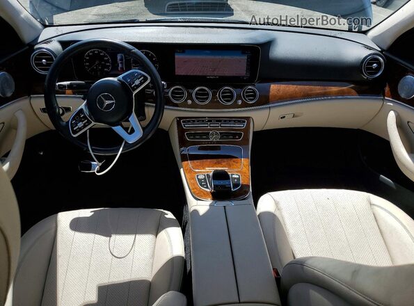 W1KZF8DB7LA834450 2020 MERCEDES-BENZ E Черный Вид панели приборов
