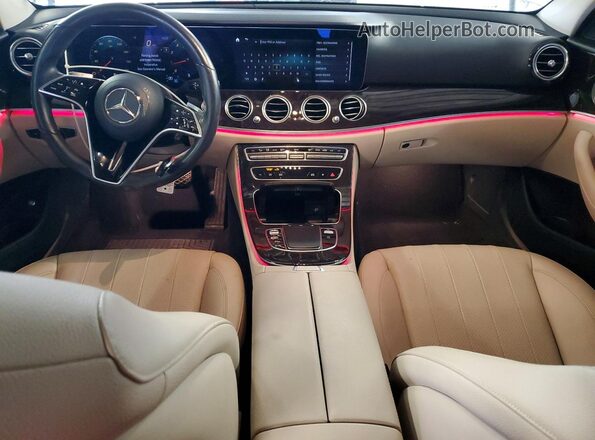 W1KZF8EB2MA967584 2021 MERCEDES-BENZ E White Widok deski rozdzielczej