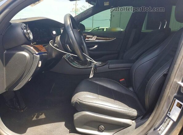 W1KZF8EB9NB009134 2022 MERCEDES-BENZ E Gray Front interior view