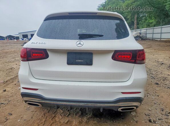 W1N0G8DB0MV323665 2021 MERCEDES-BENZ GLC-CLASS White Widok z tyłu