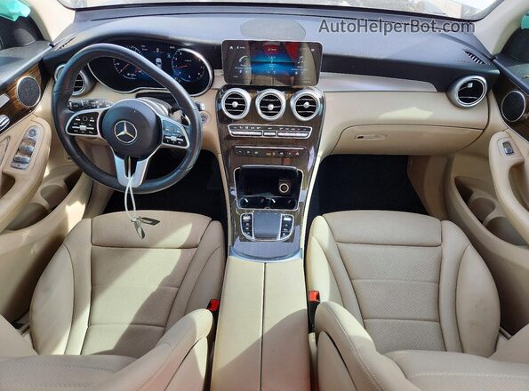 W1N0G8DB1MV281748 2021 MERCEDES-BENZ GLC-CLASS White Вид панелі приладів