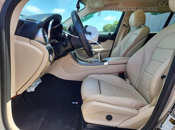W1N0G8DB3MF869449 2021 MERCEDES-BENZ GLC-CLASS Silver Սալոնի դիմացի տեսք