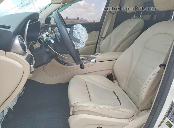 W1N0G8DB5LF857642 2020 MERCEDES-BENZ GLC-CLASS White Front interior view