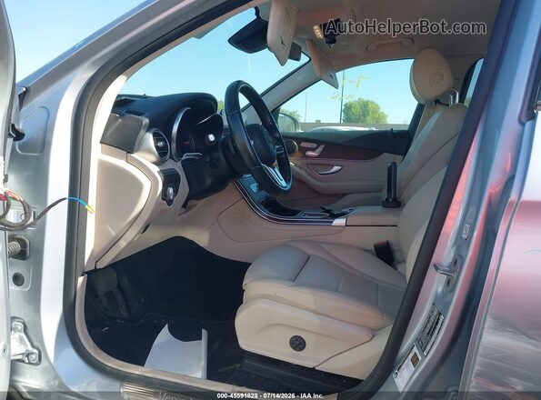 W1N0G8DB5NG091618 2022 MERCEDES-BENZ GLC 300 Silver Սալոնի դիմացի տեսք