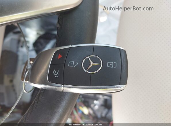W1N0G8DB8NG102434 2022 MERCEDES-BENZ GLC 300 White Widok deski rozdzielczej