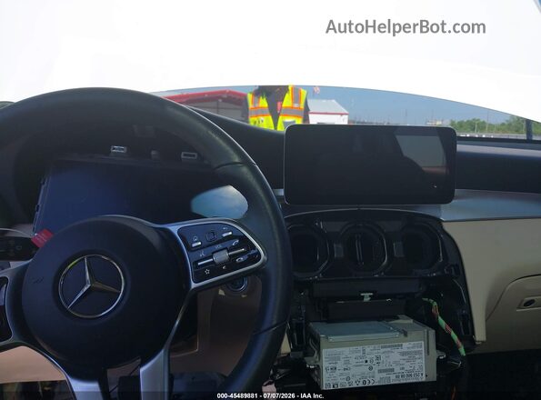 W1N0G8DB8NG102434 2022 MERCEDES-BENZ GLC 300 White Widok tylnych siedzeń