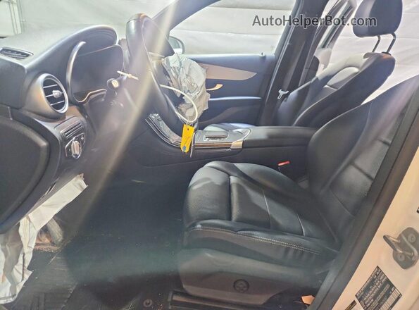 W1N0G8EB1LF865087 2020 MERCEDES-BENZ GLC-CLASS White Вид салону спереду