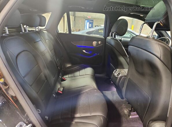 W1N0G8EB1MV321132 2021 MERCEDES-BENZ GLC-CLASS Black Vista interior trasera