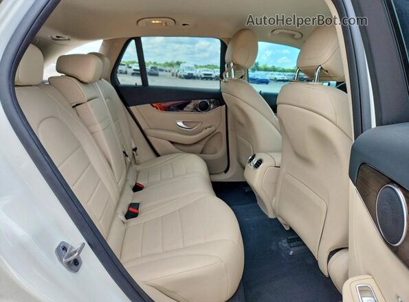 W1N0G8EB2NG112116 2022 MERCEDES-BENZ GLC-CLASS White Vista interior trasera