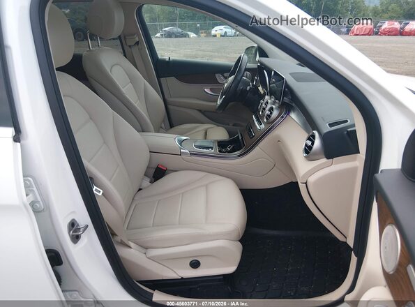 W1N0G8EB3MF963345 2021 MERCEDES-BENZ GLC 300 White წინა სალონის ხედი