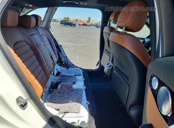 W1N0G8EB5LF808617 2020 MERCEDES-BENZ GLC-CLASS Белый Вид задних сидений