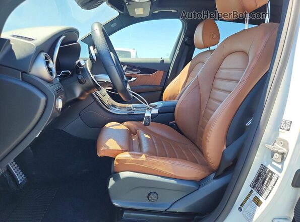 W1N0G8EB5LF808617 2020 MERCEDES-BENZ GLC-CLASS Белый Вид салона спереди