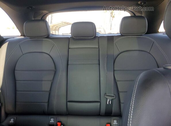 W1N0G8EB6NG060957 2022 MERCEDES-BENZ GLC-CLASS Silver Вид задніх сидінь
