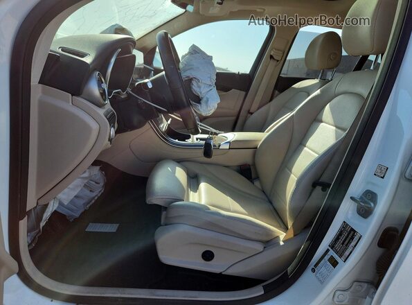 W1N0G8EB7MF881747 2021 MERCEDES-BENZ GLC-CLASS Белый Вид салона спереди