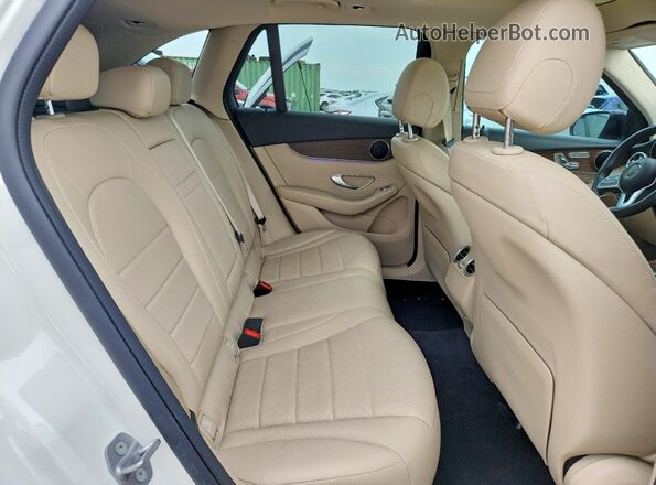 W1N0G8EB7MF900703 2021 MERCEDES-BENZ GLC-CLASS White უკანა სავარძლების ხედი