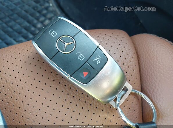 W1N0G8EB8MF896922 2021 MERCEDES-BENZ GLC 300 Белый Вид панели приборов
