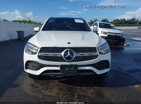 W1N0G8EB8MF896922 2021 MERCEDES-BENZ GLC 300 Белый Вид щитка приборов
