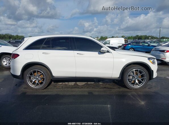 W1N0G8EB8MF896922 2021 MERCEDES-BENZ GLC 300 Белый Вид задней части салона
