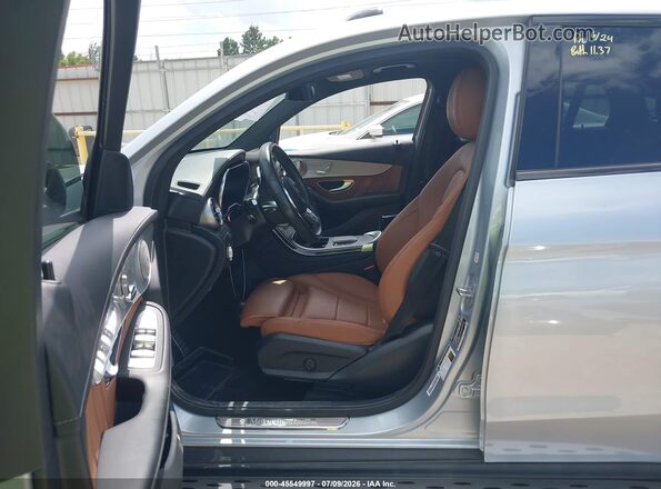 W1N0J8EB4MF933577 2021 MERCEDES-BENZ GLC 300 COUPE Silver წინა სალონის ხედი