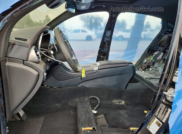 W1N0J8KB9MF926452 2021 MERCEDES-BENZ GLC-CLASS Черный Вид салона спереди